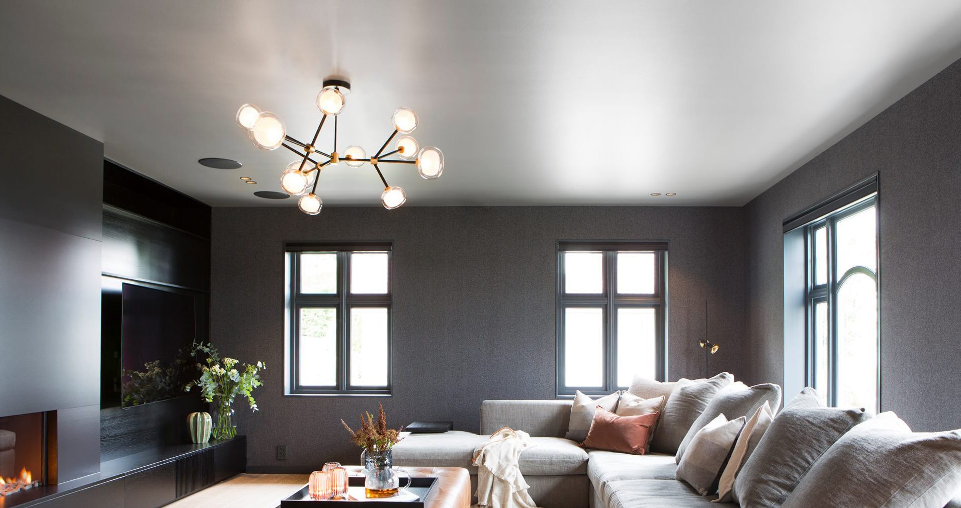 Nabila Chandelier 12