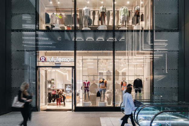 sphera-lululemon-brookfield-lr